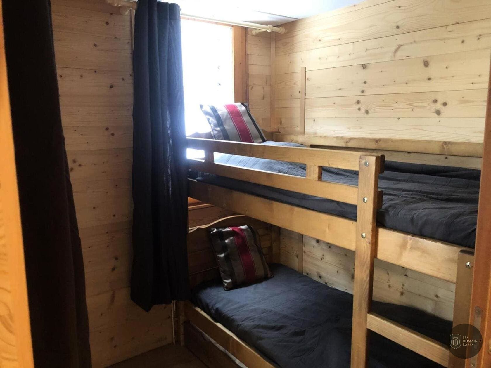 Chambre du domaine Domaine Sapinière à Bressuire en Nouvelle-Aquitaine - séminaire largeasse