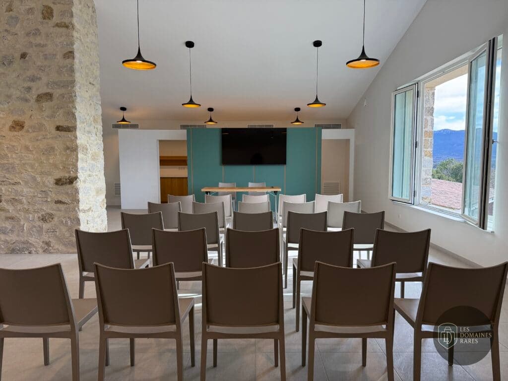 Salle de réunion 2 du domaine Domaine Travelle en Provence-Alpes-Côte d'Azur