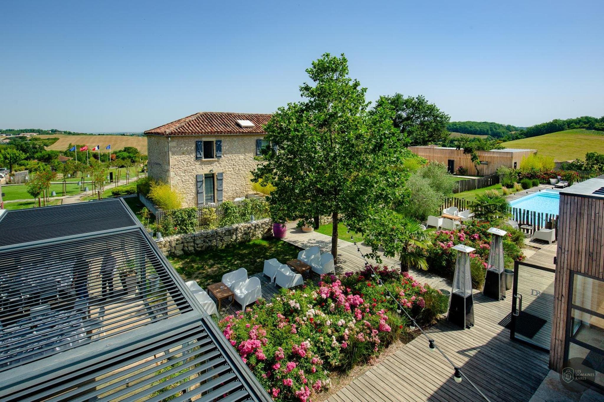 Vue extérieure du domaine Domaine de Baulieu à Auch en Occitanie