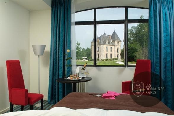 Vue extérieure du domaine Domaine de Brandois à La en Pays de la Loire
