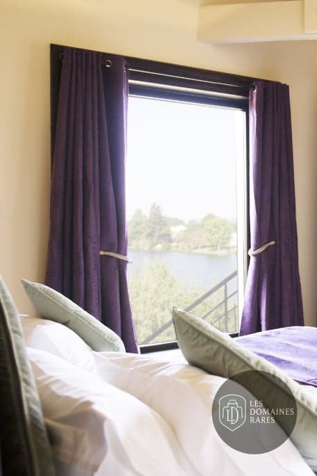 Chambre du domaine Domaine de Bugatel en Nouvelle-Aquitaine - séminaire lauzun, france