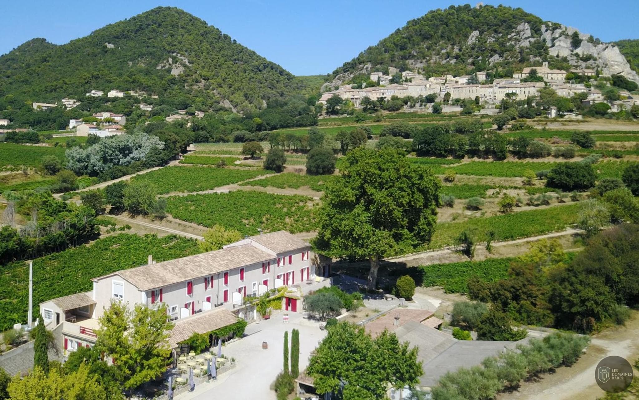 Vue extérieure du domaine Domaine de Cabasse à Séguret en Provence-Alpes-Côte d'Azur