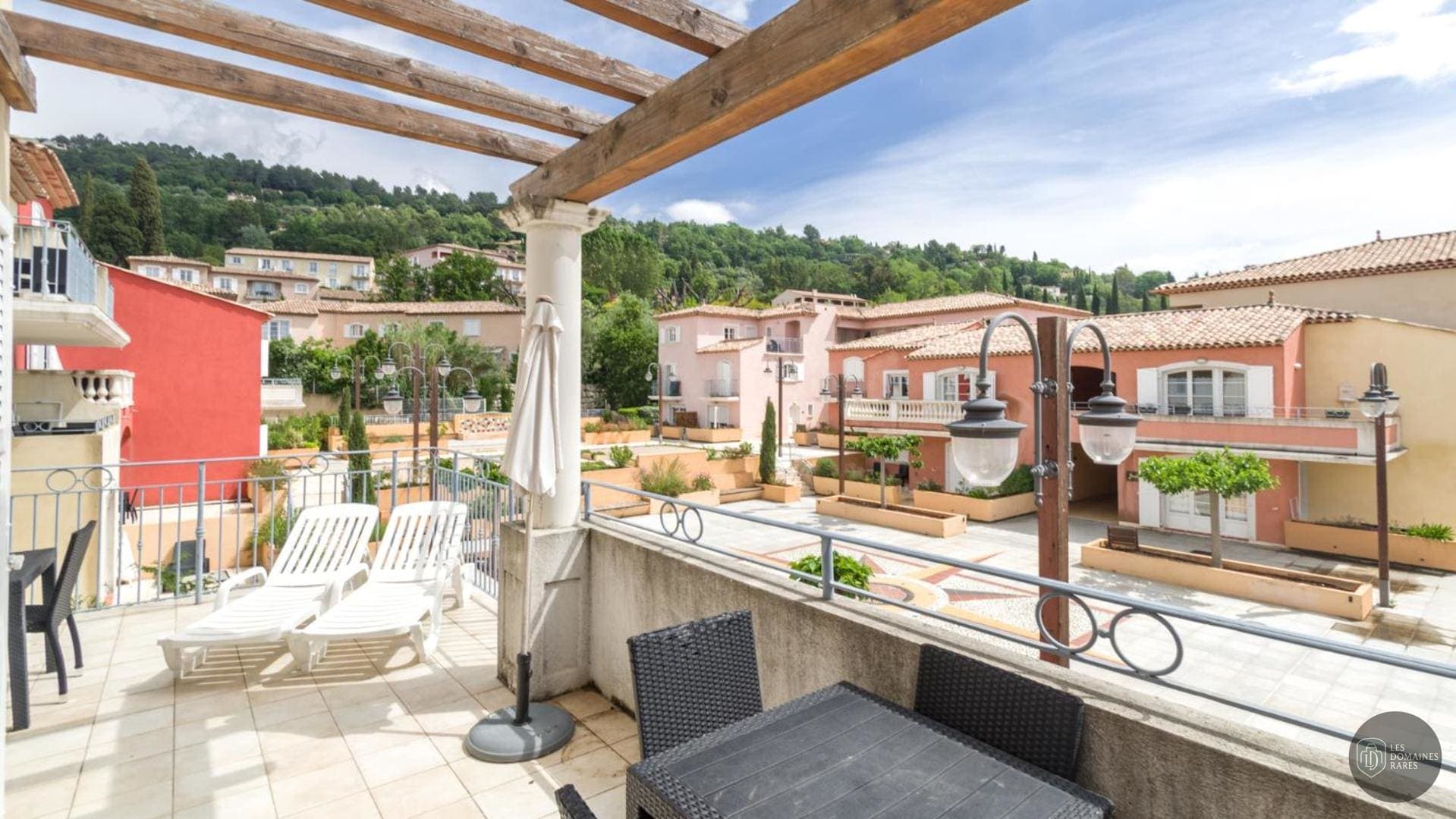 Vue extérieure du domaine Domaine de Camiole en Provence-Alpes-Côte d'Azur