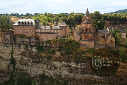 Vue extérieure de la villa Domaine de Combelles à Le en Occitanie