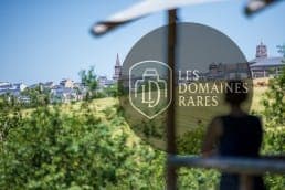 Vue extérieure de la villa Domaine de Combelles à Le en Occitanie