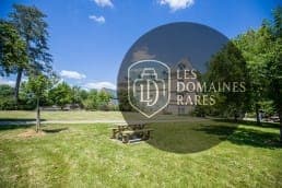 Vue extérieure de la villa Domaine de Combelles à Le en Occitanie