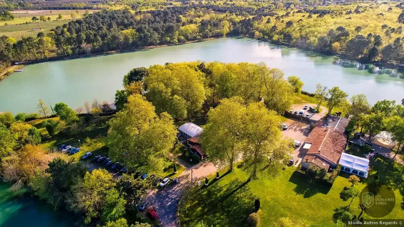 Vue extérieure du domaine Domaine de Cordet à Arsac en Nouvelle-Aquitaine
