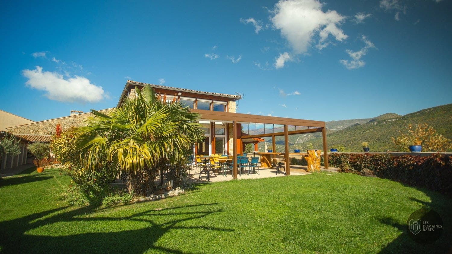 Vue extérieure du domaine Domaine de Damian à Vesc en Auvergne-Rhône-Alpes