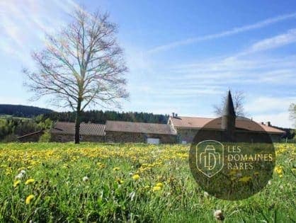 Vue extérieure du domaine Domaine de Duby en Auvergne-Rhône-Alpes