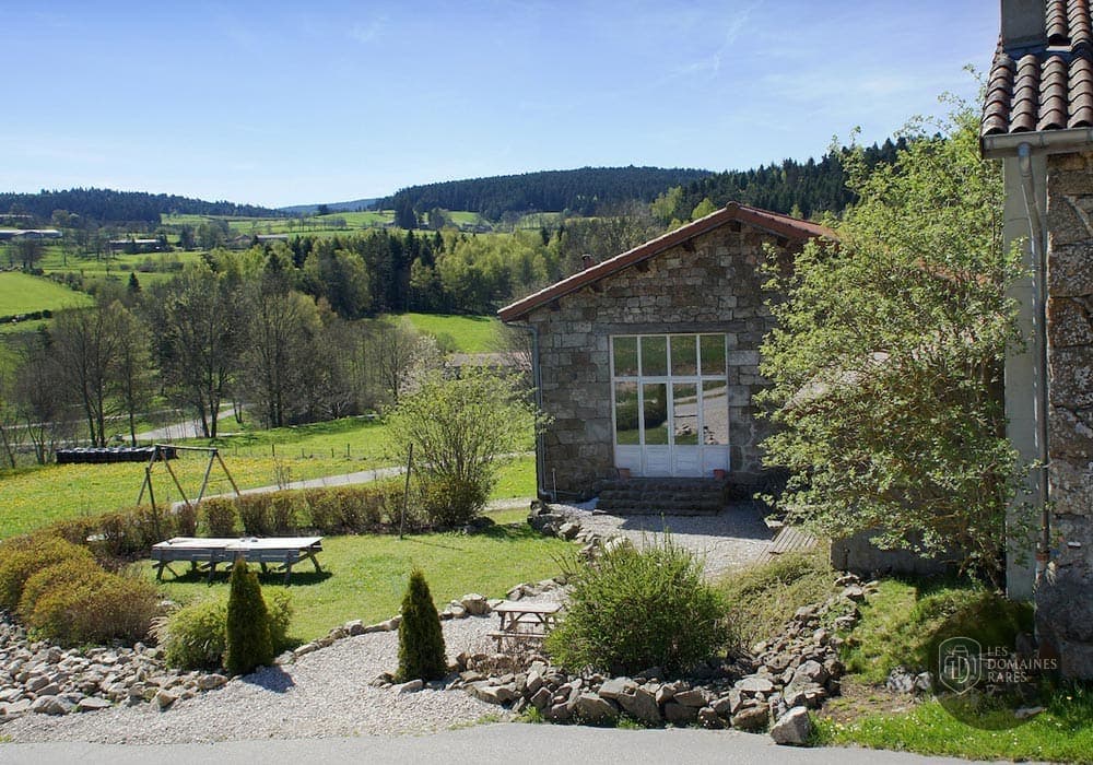 Vue extérieure du domaine Domaine de Duby en Auvergne-Rhône-Alpes