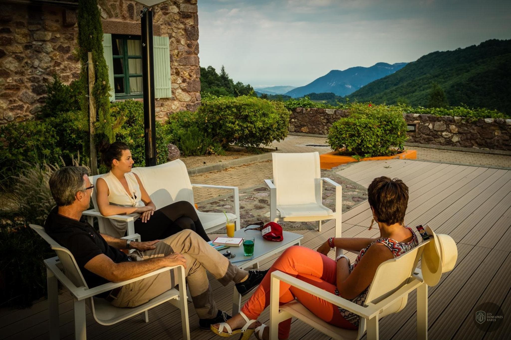 Vue extérieure de l'hôtel Domaine de Falgos en Occitanie