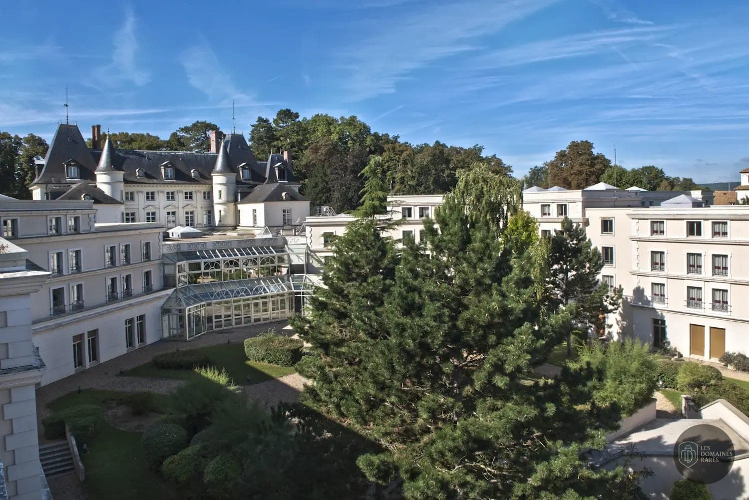 Vue extérieure du domaine Domaine de Fremigny à Arpajon en Île-de-France