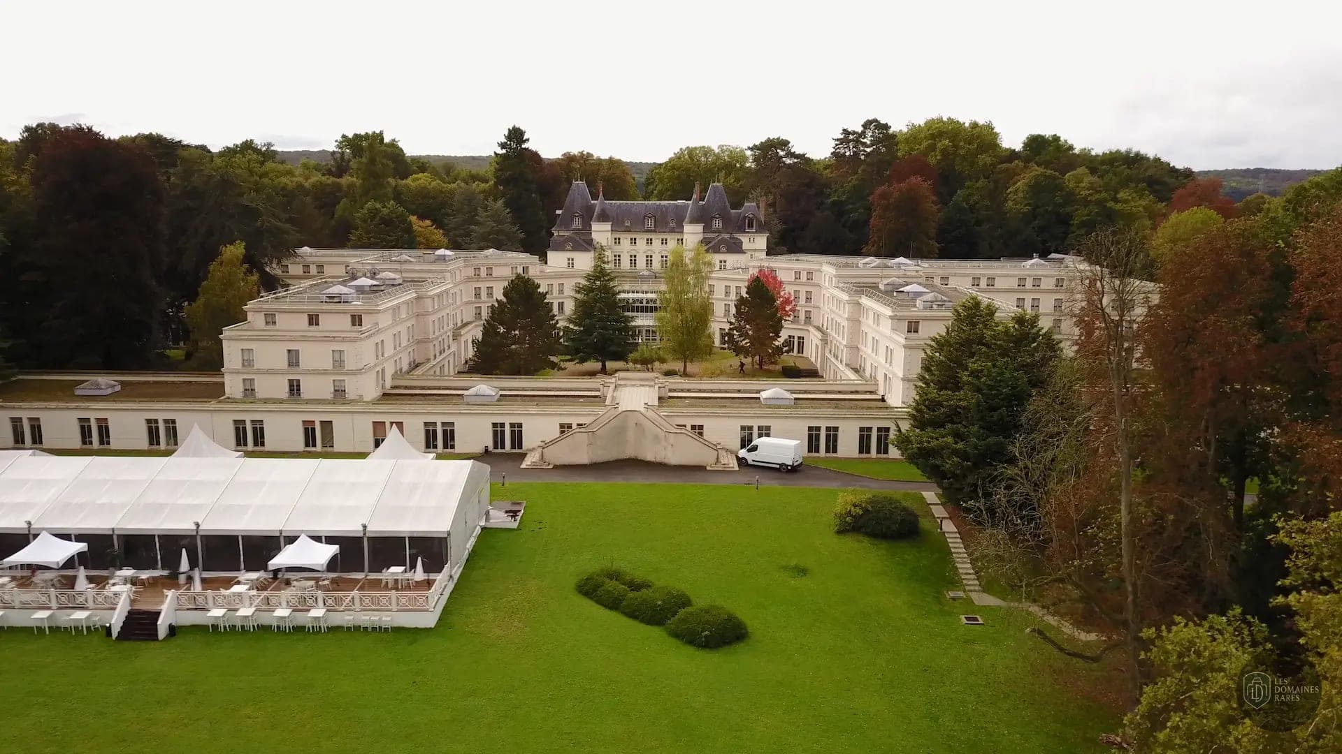Vue extérieure du domaine Domaine de Fremigny à Arpajon en Île-de-France