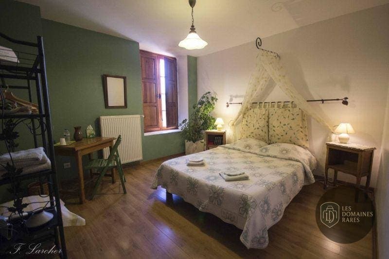 Chambre du domaine Domaine de L'Abéale à Alboussière en Auvergne-Rhône-Alpes