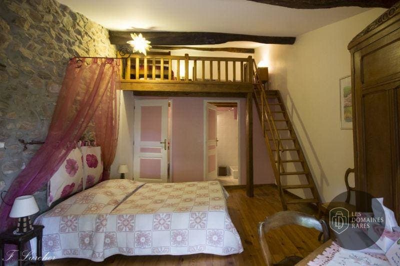 Chambre du domaine Domaine de L'Abéale à Alboussière en Auvergne-Rhône-Alpes