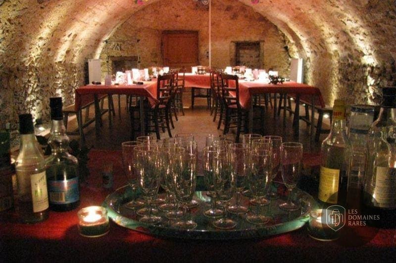 Restaurant du domaine Domaine de L'Abéale à Alboussière en Auvergne-Rhône-Alpes - séminaire alboussière, france