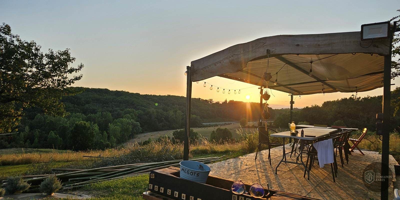 Vue extérieure du domaine Domaine de Massoulac en Occitanie