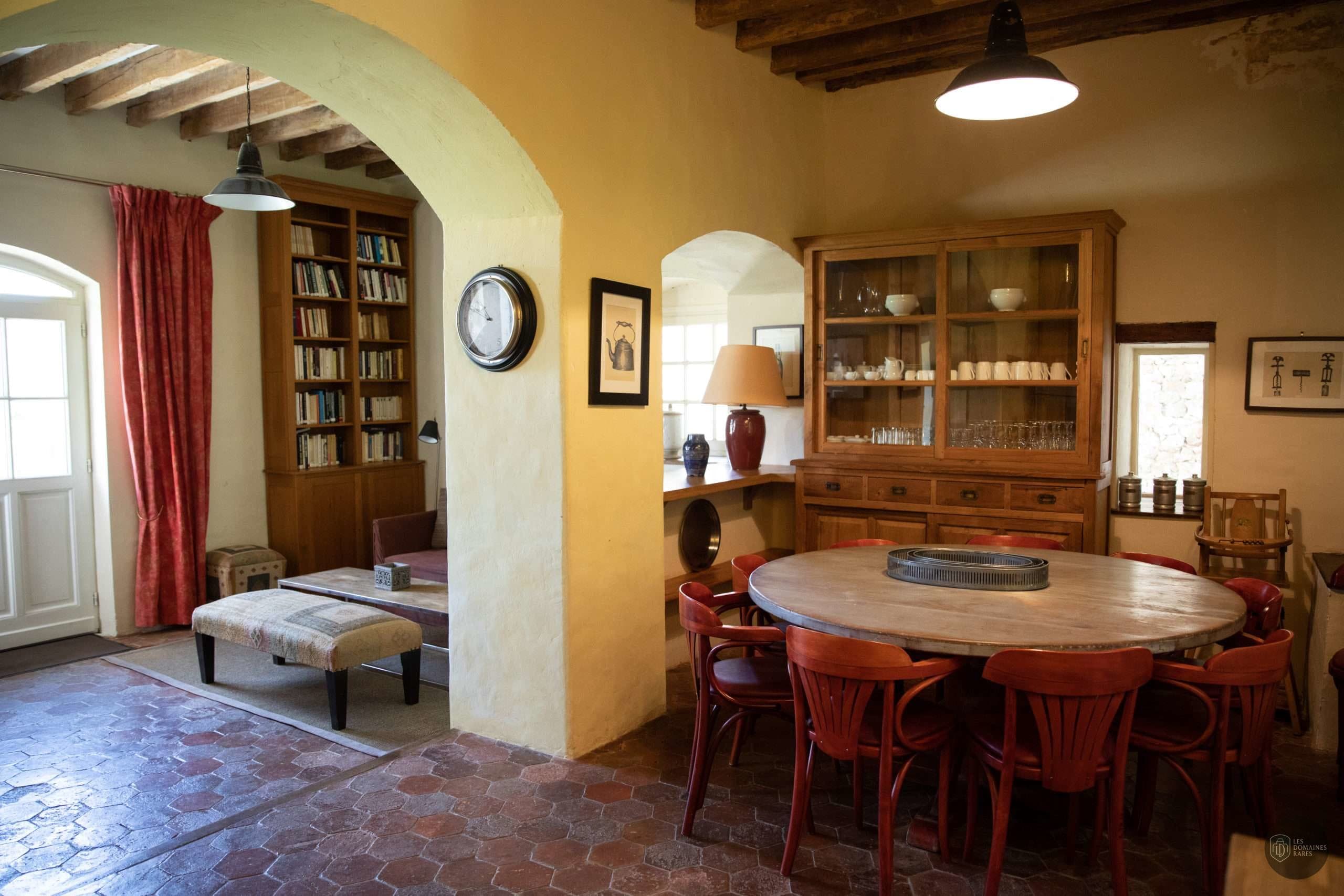 Espace intérieur du domaine Domaine de Mauvoisin à Lommoye en Île-de-France