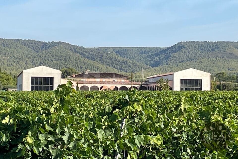Vue extérieure du domaine Domaine de Pieracci en Provence-Alpes-Côte d'Azur