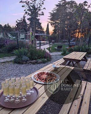 Restaurant du gîte Domaine de Pommayrac à Verzeille en Occitanie - séminaire verzeille, france