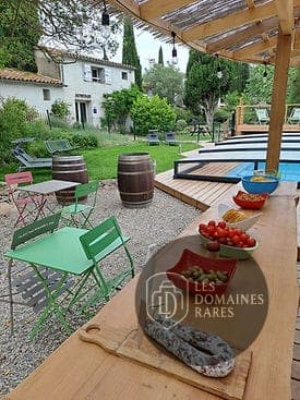 Restaurant du gîte Domaine de Pommayrac à Verzeille en Occitanie
