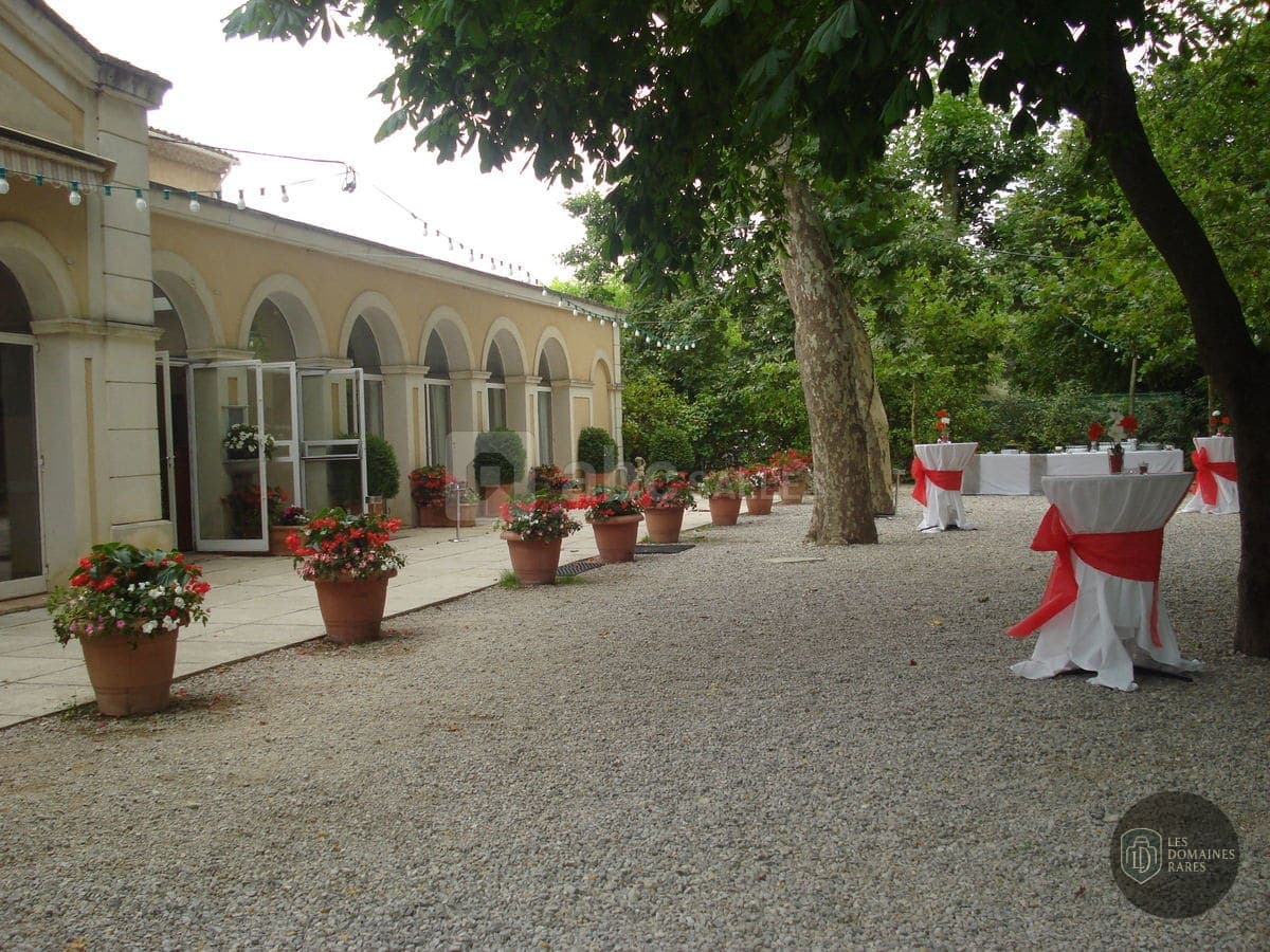 Vue extérieure du domaine Domaine de Puyfond en Provence-Alpes-Côte d'Azur