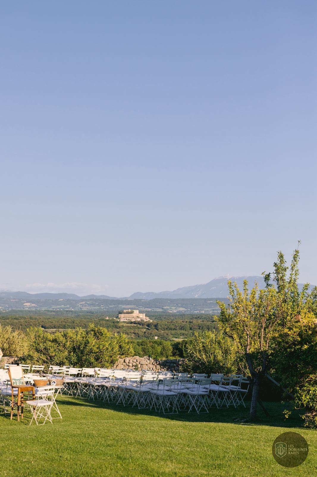 Vue extérieure du domaine Domaine de Sarson à Grignan en Auvergne-Rhône-Alpes