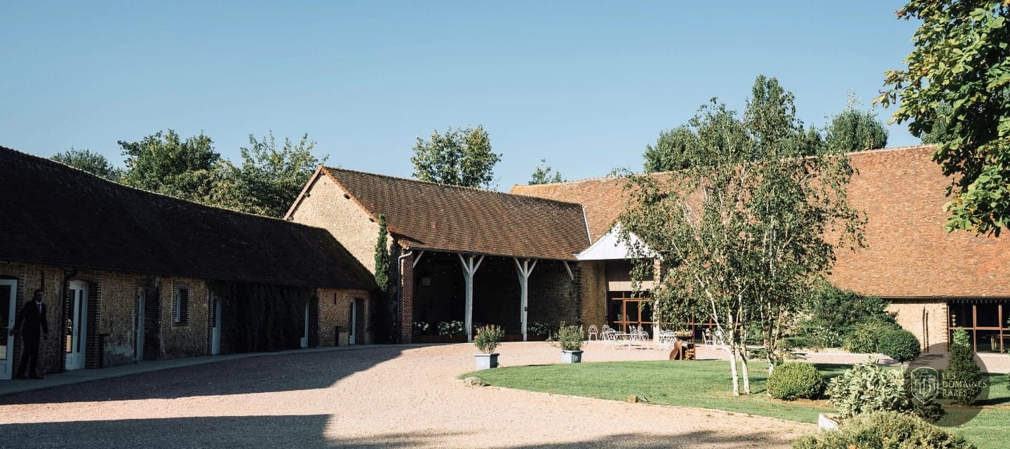 Vue extérieure du domaine Domaine de Vaujoly en Centre-Val de Loire