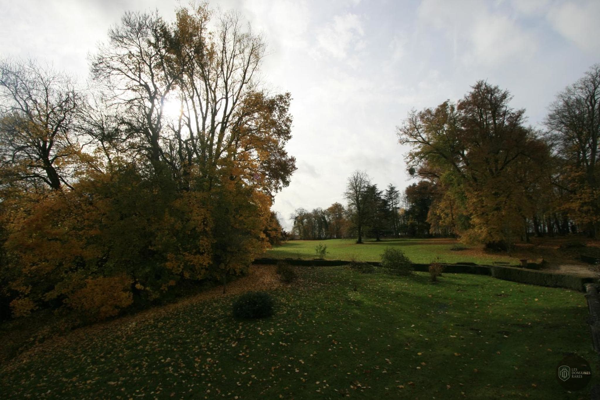 Vue du domaine Domaine de Villeray en Normandie