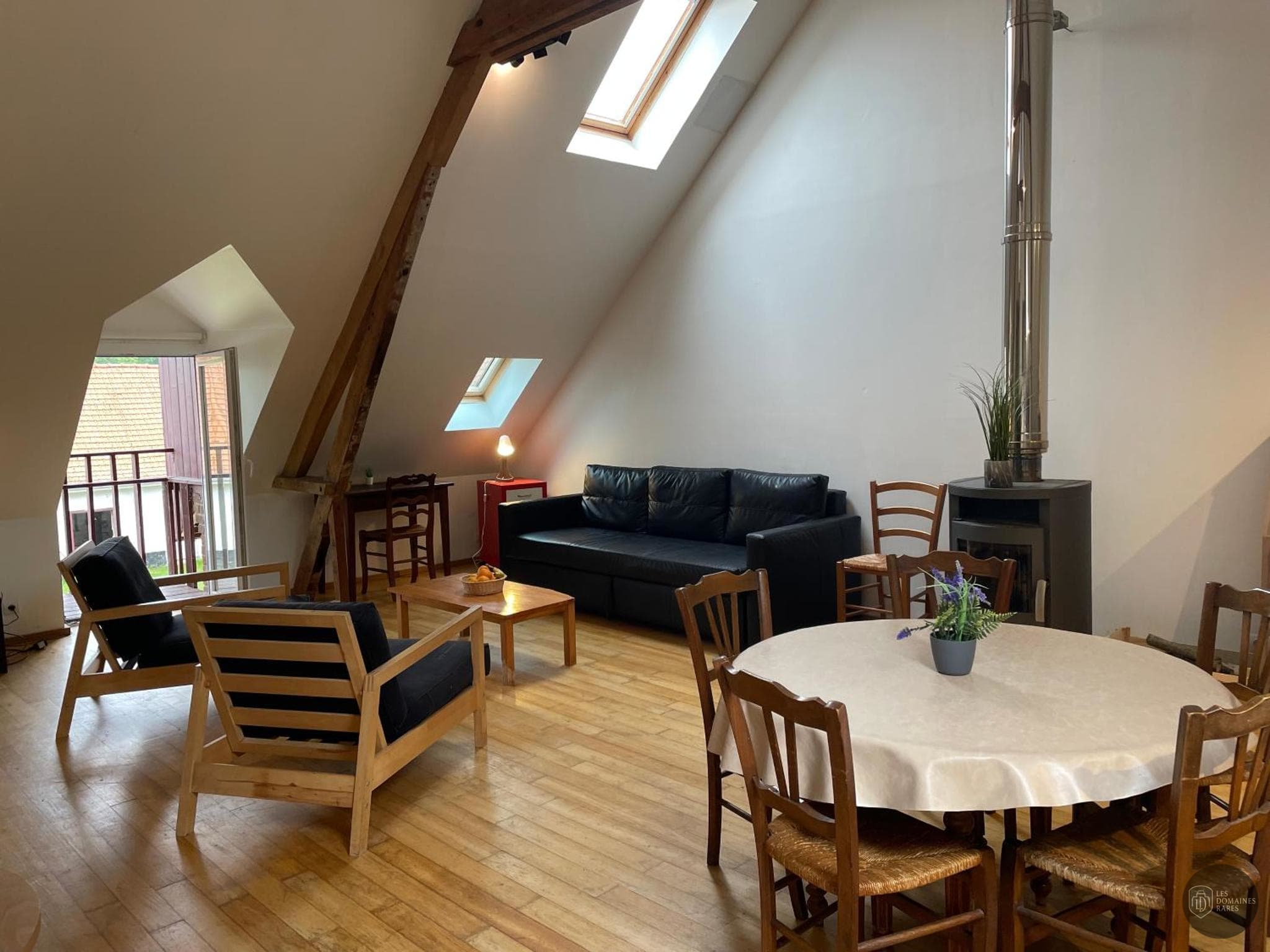 Vue extérieure de la ferme Domaine de Wolphus à Zouafques en Hauts-de-France