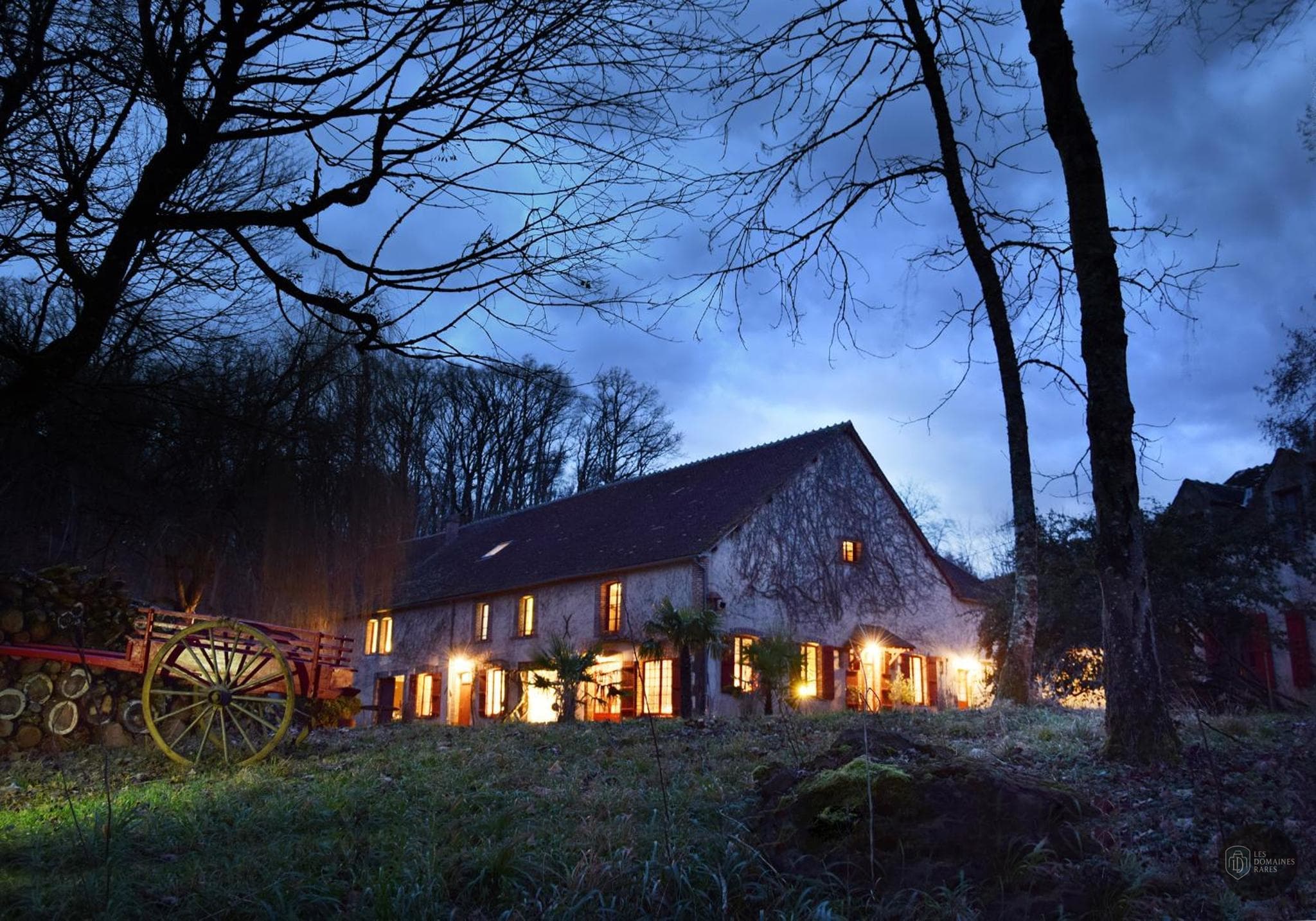 Chambre du domaine Domaine de l'Eclair à Liergues en Auvergne-Rhône-Alpes - séminaire liergues