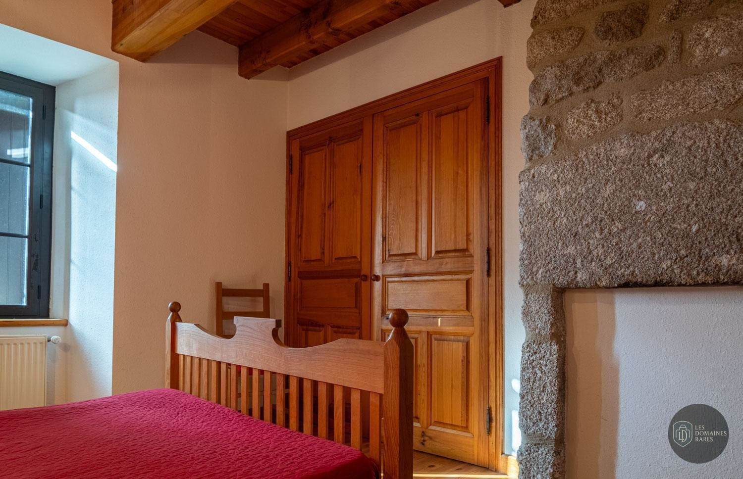 Chambre du domaine Domaine de la Fage à Noailles en Nouvelle-Aquitaine - séminaire corrèze (19)