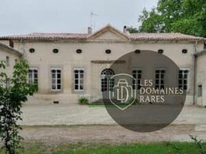 Vue extérieure du domaine Domaine de la Prade à Cébazat en Auvergne-Rhône-Alpes