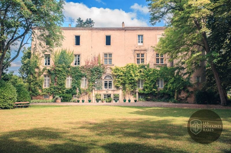 Vue extérieure du domaine Domaine de la Prade à Cébazat en Auvergne-Rhône-Alpes