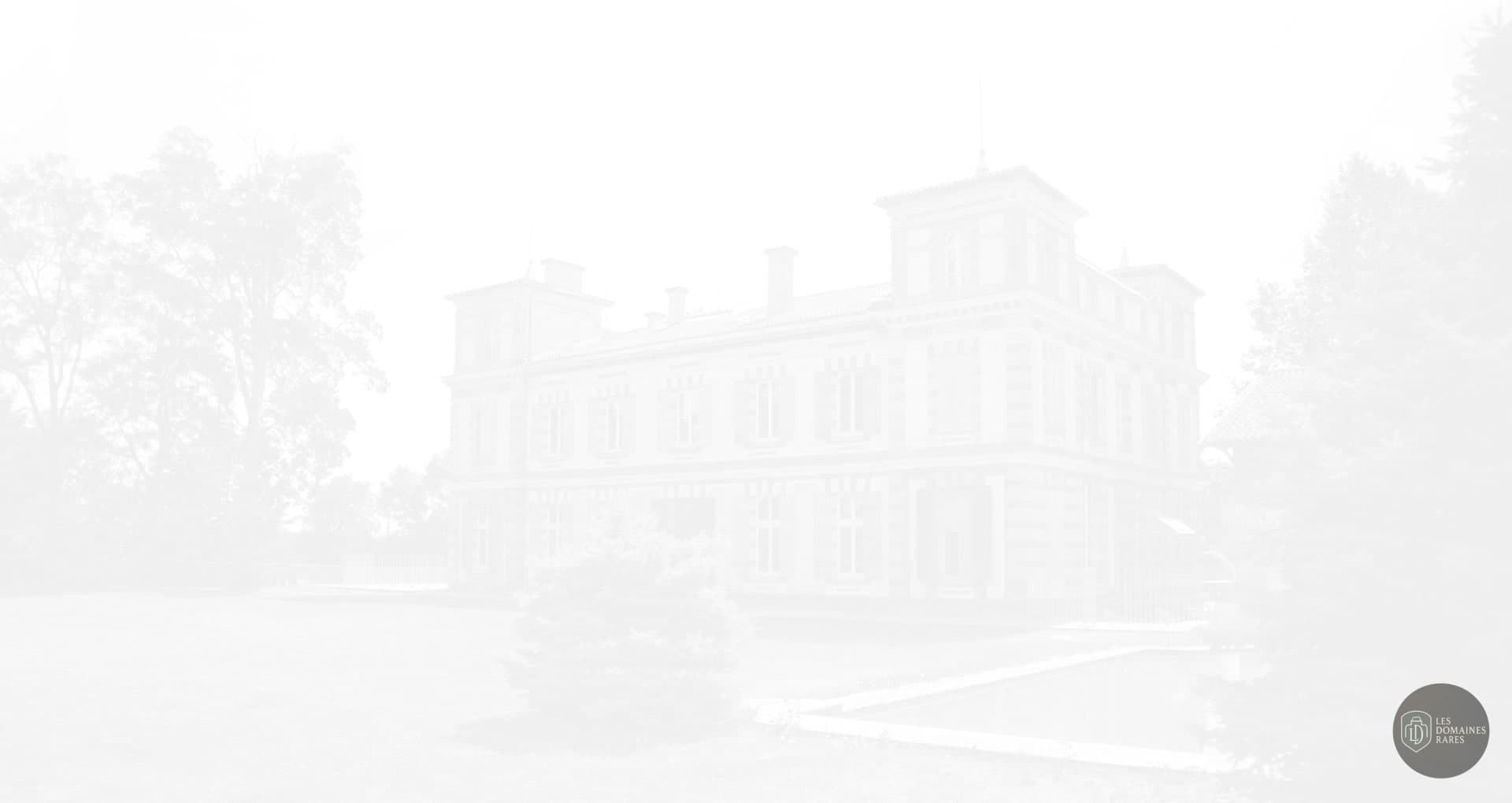Façade du bâtiment, image blanchie