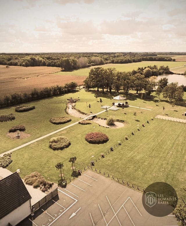 Vue extérieure du domaine Domaine des Cygnes en Centre-Val de Loire