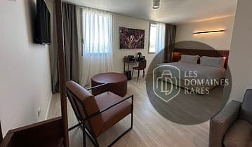 Chambre du domaine Domaine des Danjean en Provence-Alpes-Côte d'Azur - séminaire signes, france