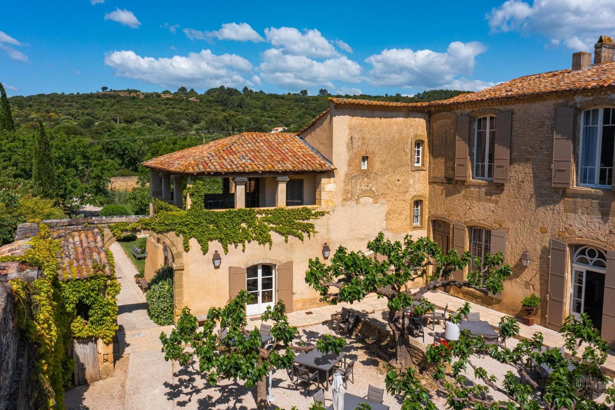 Vue extérieure du domaine Domaine des Escaunes en Occitanie