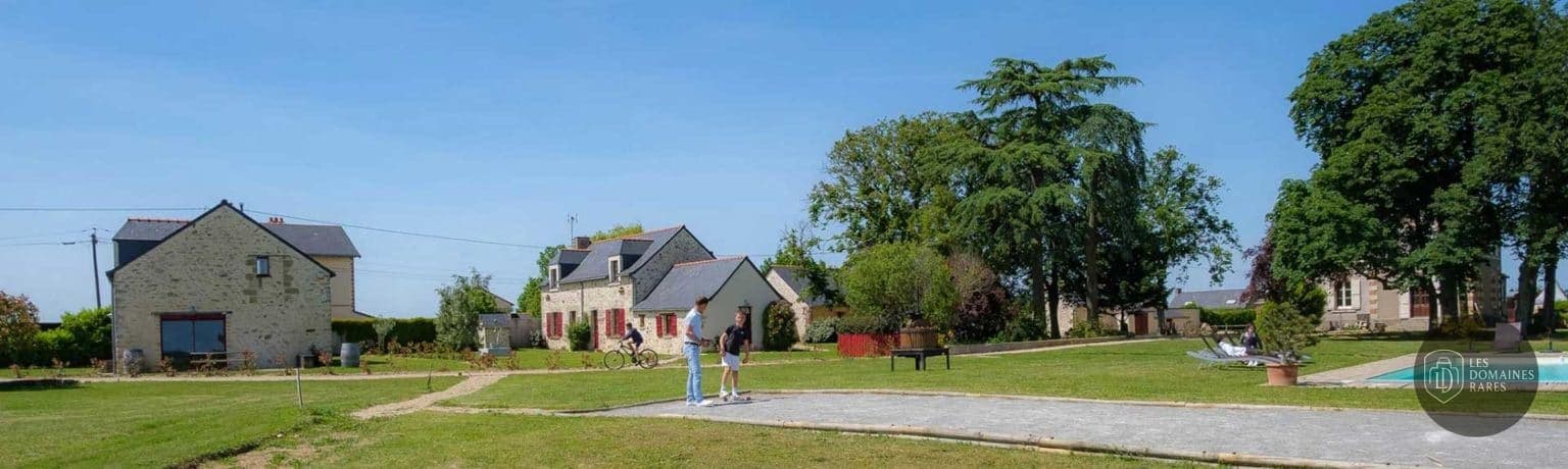 Vue extérieure du domaine Domaine des Gauliers à Terranjou en Pays de la Loire