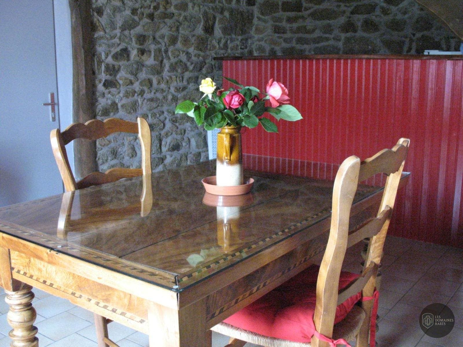 Vue extérieure du domaine Domaine des Vaux à La en Pays de la Loire