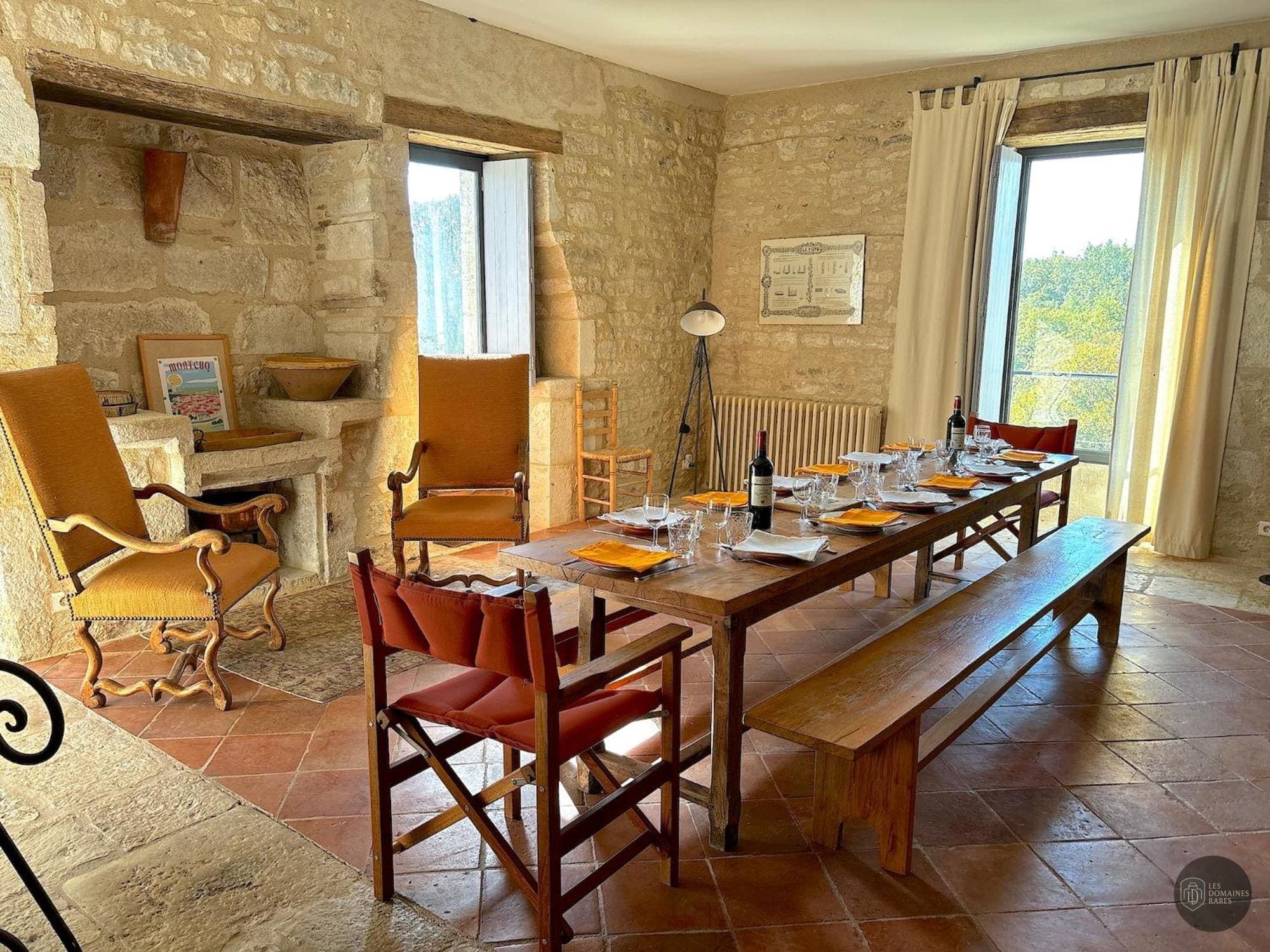 Vue extérieure du domaine Domaine des Vignes à Bagnols en Auvergne-Rhône-Alpes