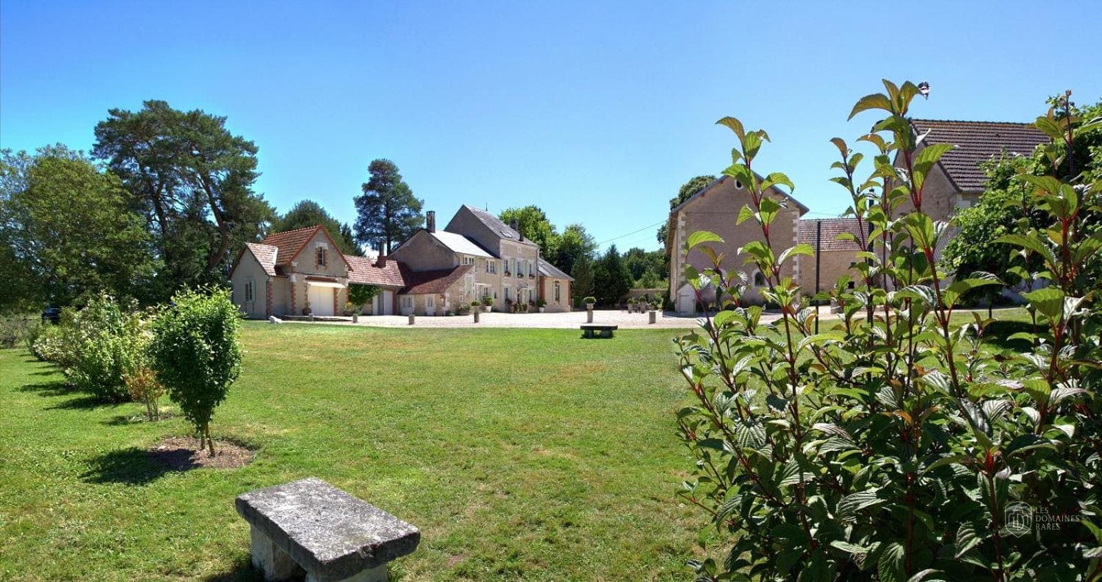 Vue extérieure du domaine Domaine du Bouloy en Bourgogne-Franche-Comté