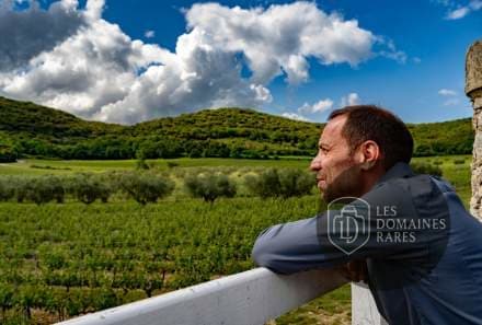 Vue extérieure du domaine Domaine du Colombier à Malataverne en Auvergne-Rhône-Alpes