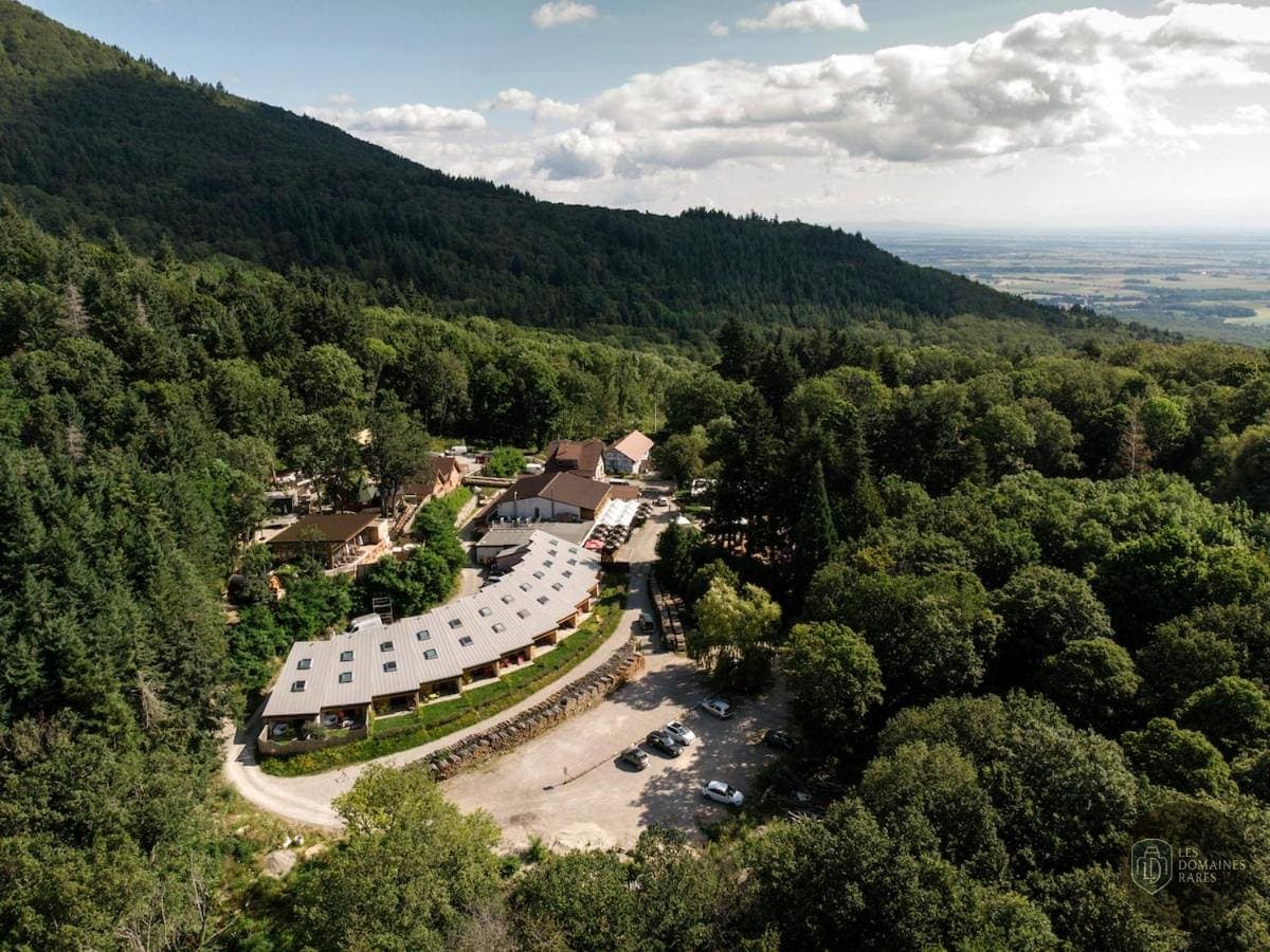 Vue extérieure du domaine Domaine du Hirtz à Wattwiller en Grand Est
