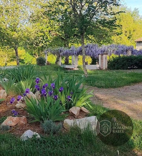 Vue extérieure du lieu Domaine du Messager en Occitanie