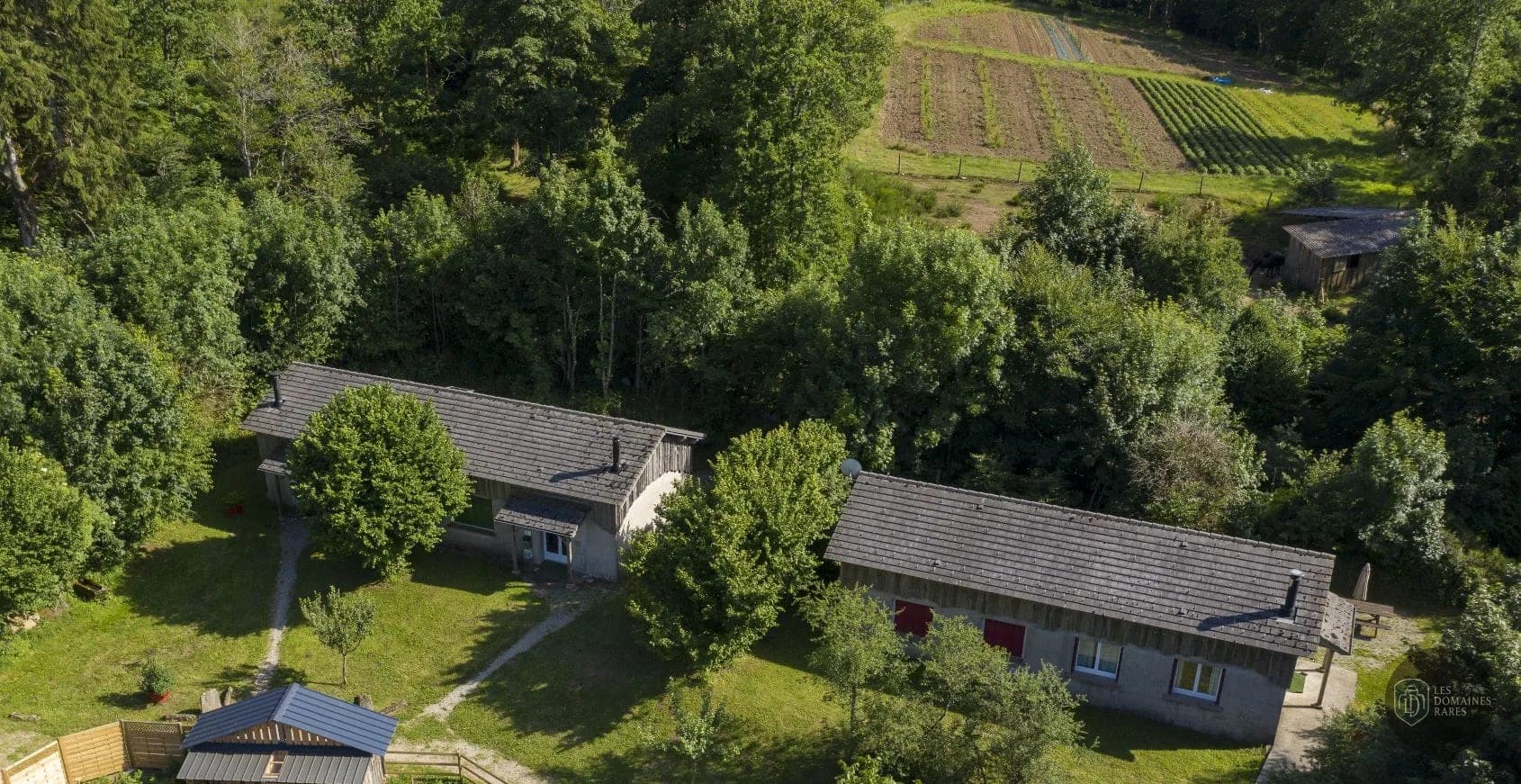 Vue extérieure du domaine Domaine du Moulinet à Le en Occitanie