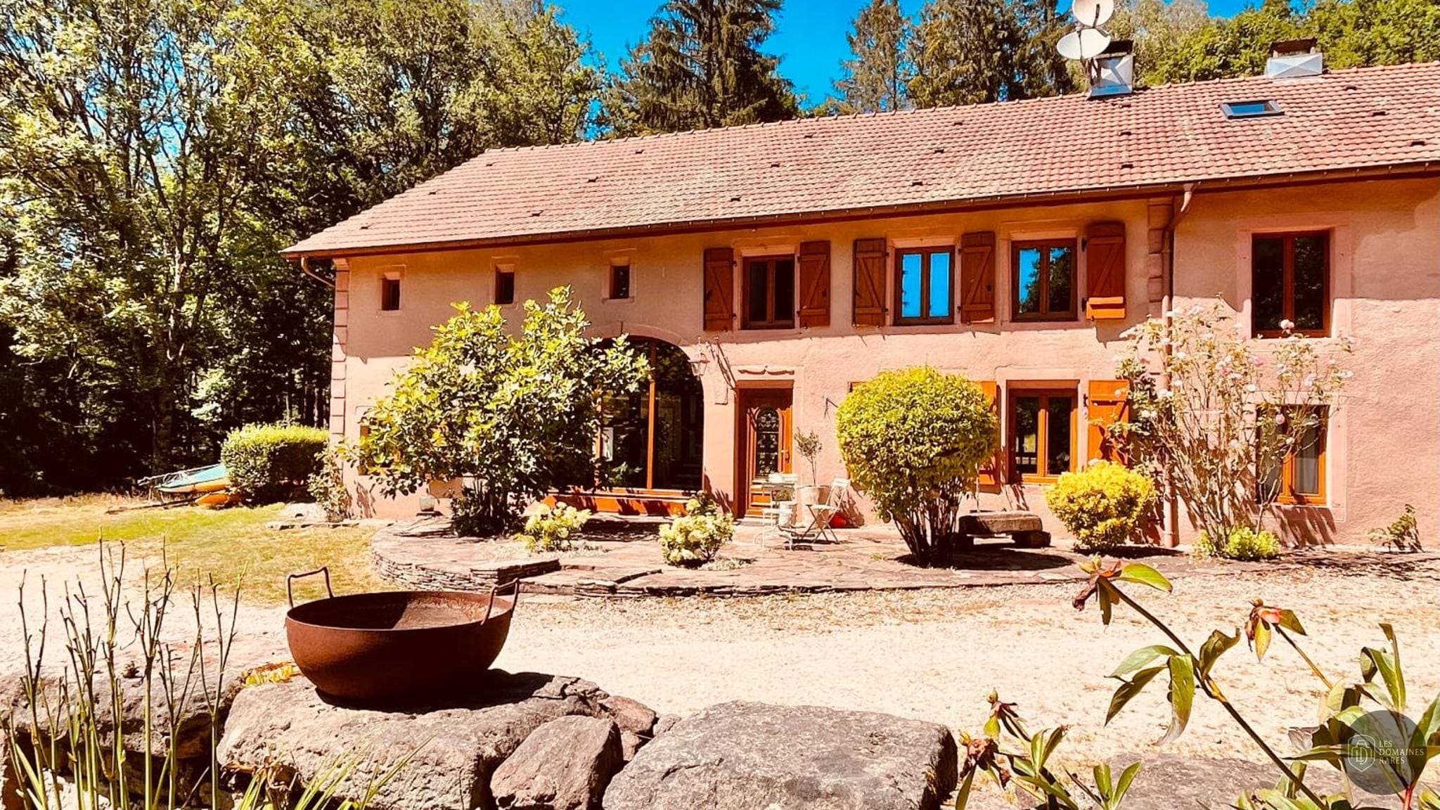Vue extérieure de l'hôtel Domaine du Pré en Pays de la Loire