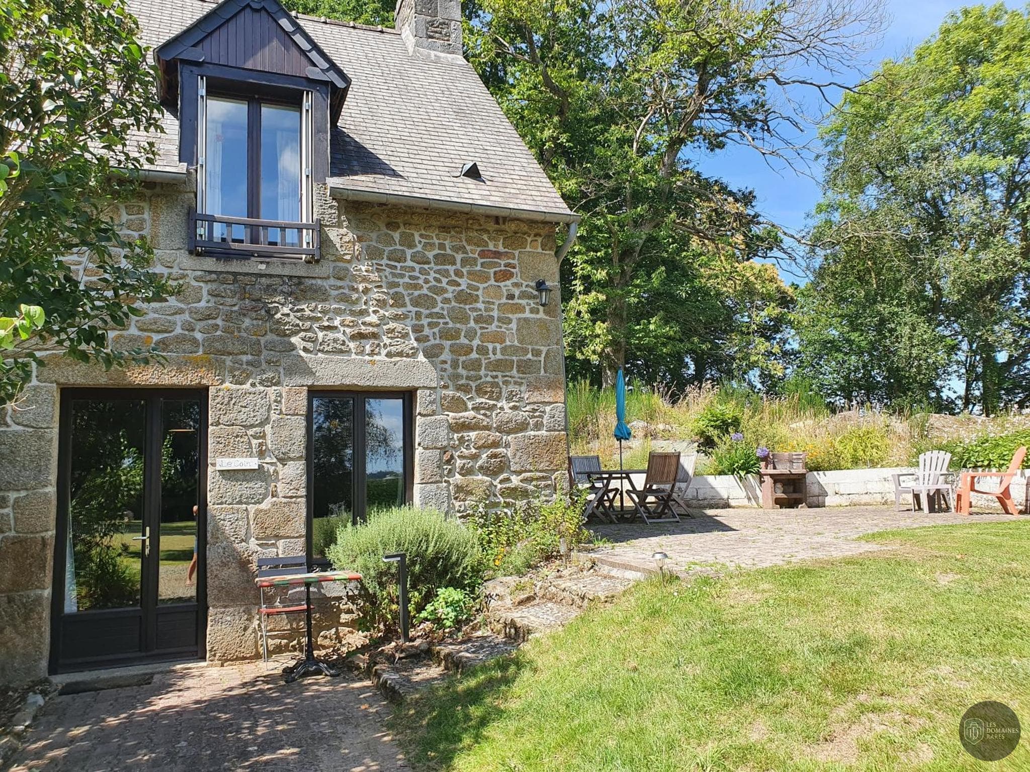 Domaine du Rocher — Extérieur