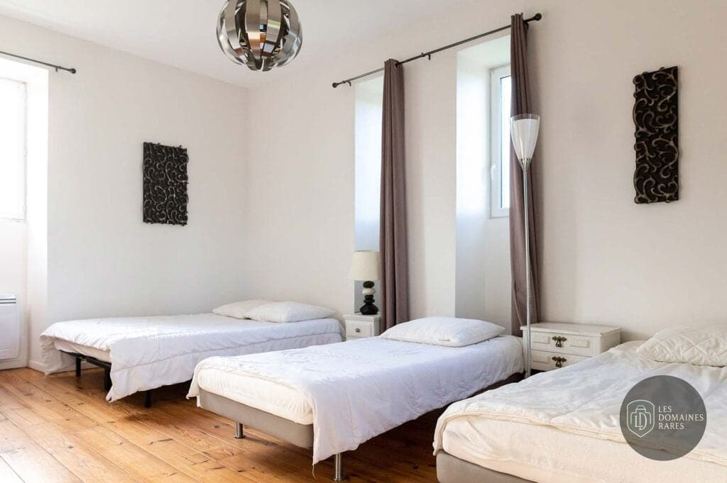 Chambre du domaine Domaine du Thiemay à Savenay en Pays de la Loire - séminaire la chapelle-sur-erdre, france