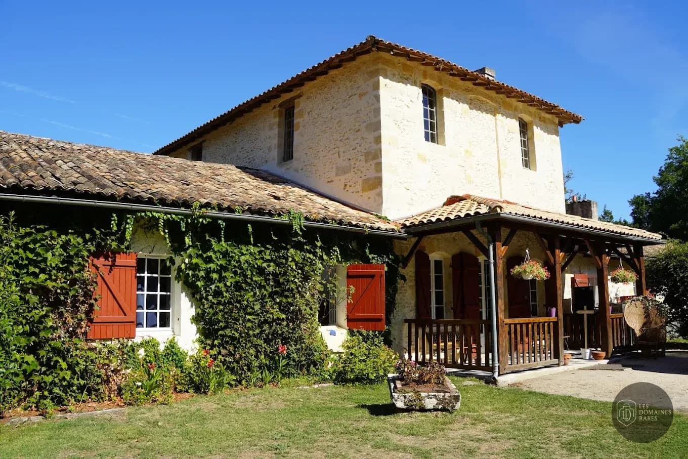 Vue extérieure du domaine Domaine du Vautrait en Nouvelle-Aquitaine